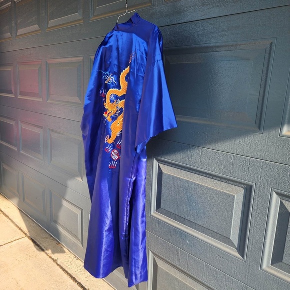 Golden Dragon Blue Robe M - Picture 6 of 6